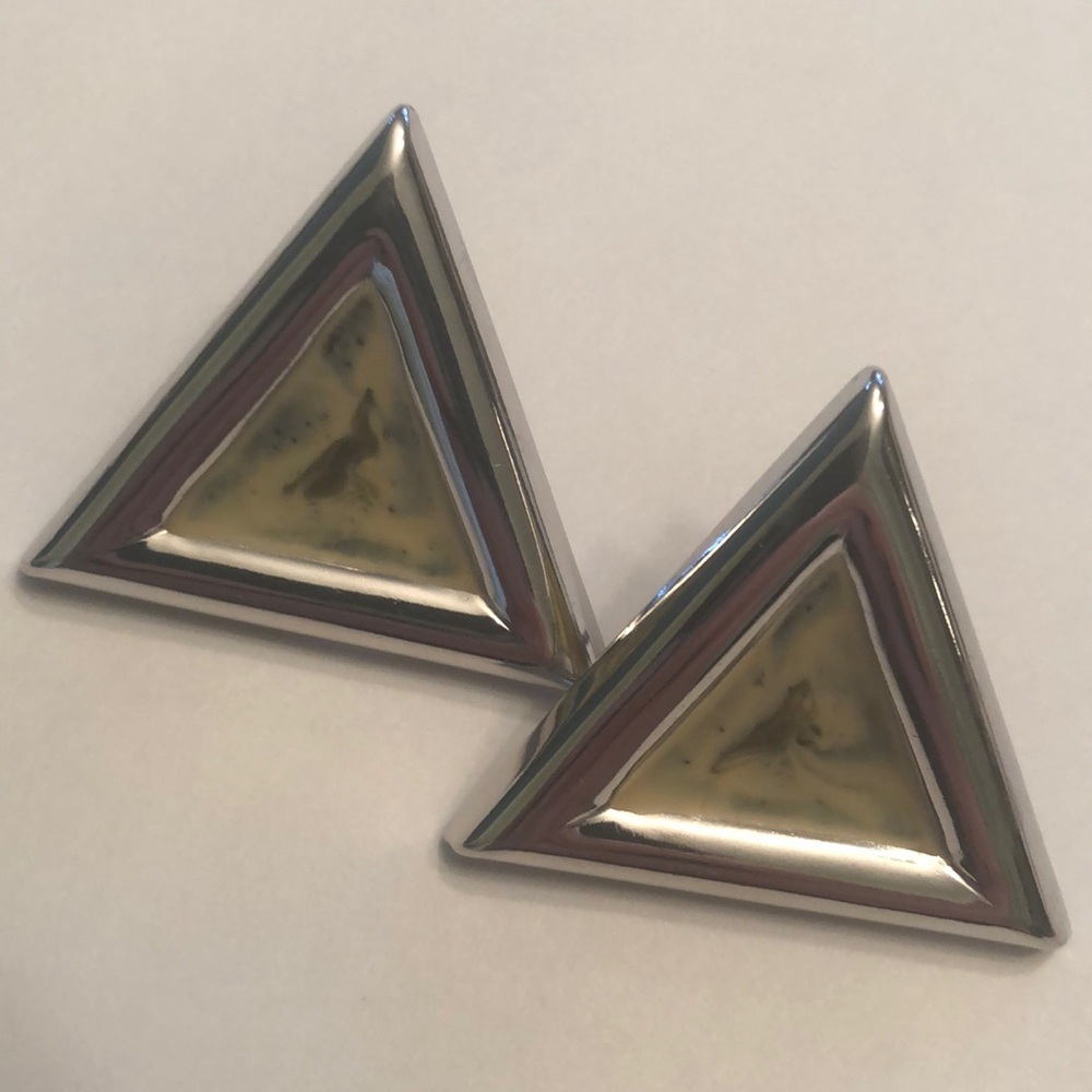 Vintage Silver Tone Triangular Earrings Indented Centre Enamel Sage Yellow -#431 - Picture 2 of 5